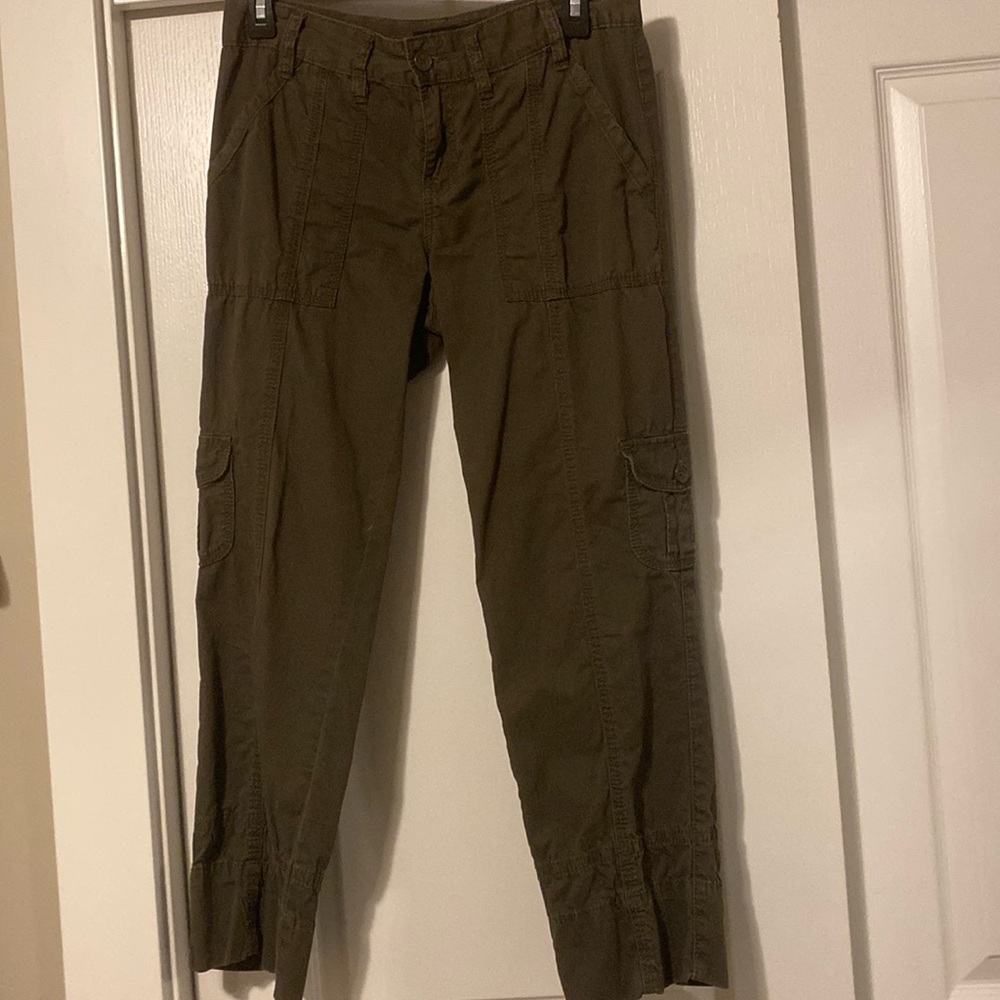 Cute dark green cargo jeans